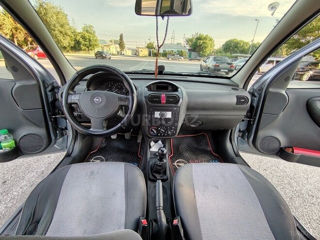 Opel Combo-13