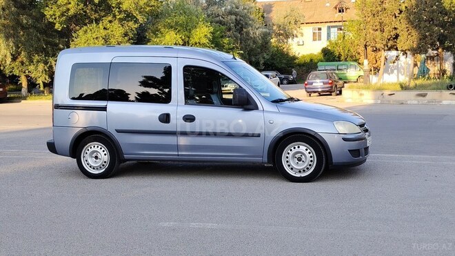 Opel Combo-4