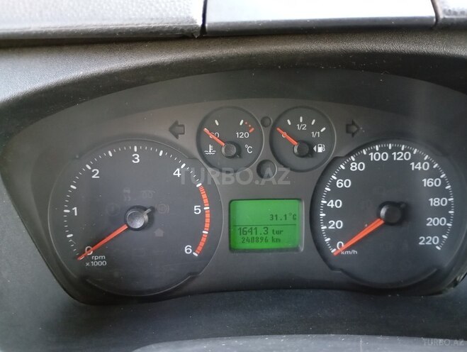 Ford Transit-20