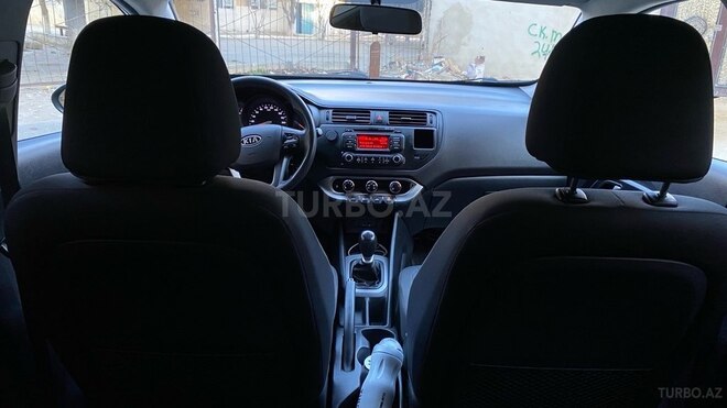Kia Rio-16
