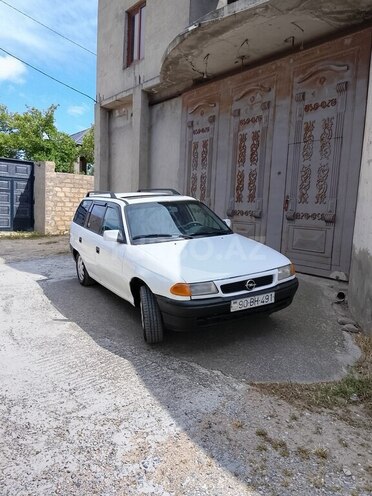 Opel Astra-10