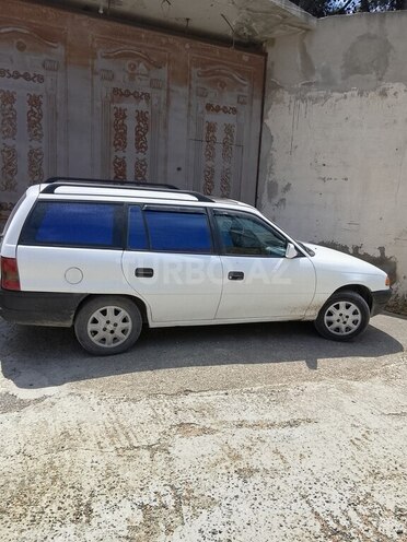 Opel Astra-13