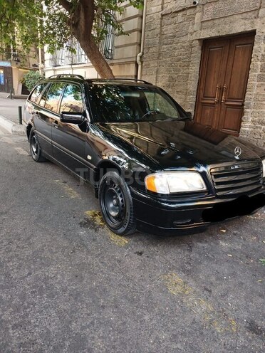Mercedes C 220-2