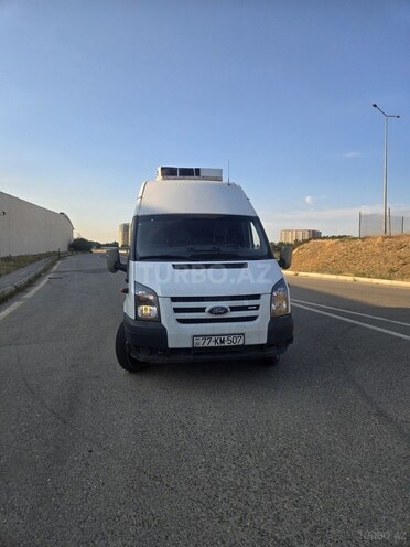 Ford Transit-1