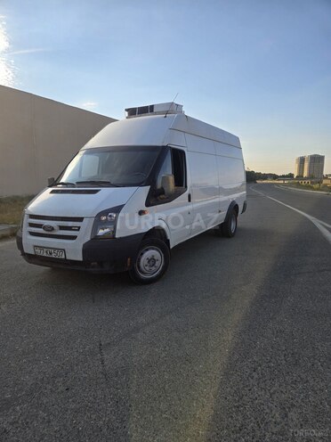 Ford Transit-3