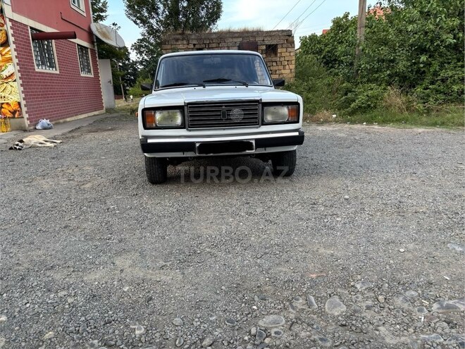 LADA (VAZ) 2107-1