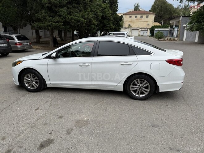 Hyundai Sonata-4