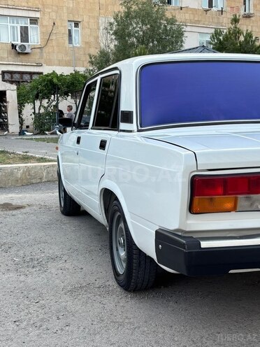 LADA (VAZ) 2107-21