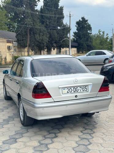 Mercedes C 180-4