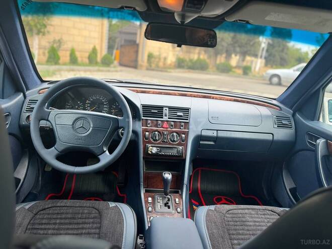 Mercedes C 180-5