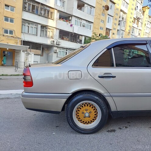 Mercedes C 220-3