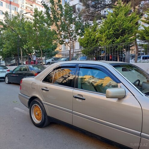 Mercedes C 220-7
