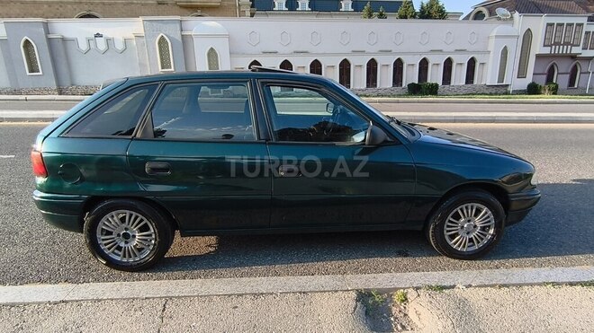Opel Astra-4