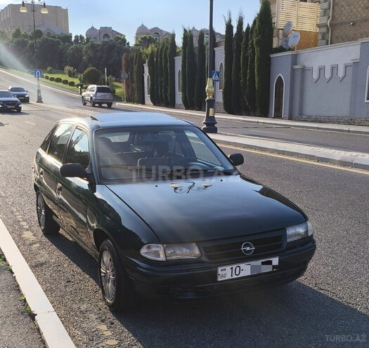 Opel Astra-1