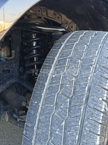 Toyota Land Cruiser Prado-8