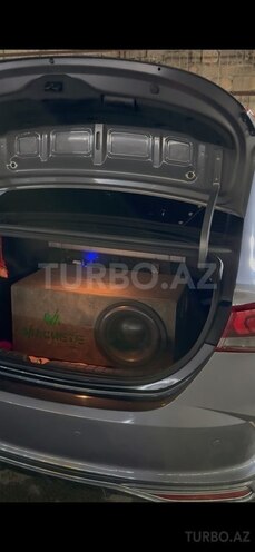 Hyundai Accent-8