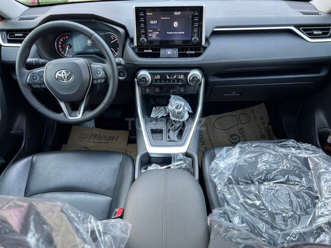 Toyota RAV4-3