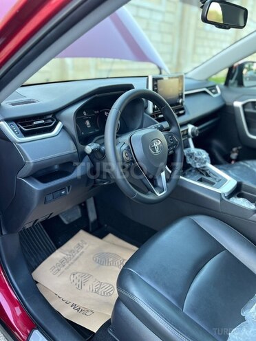 Toyota RAV4-13