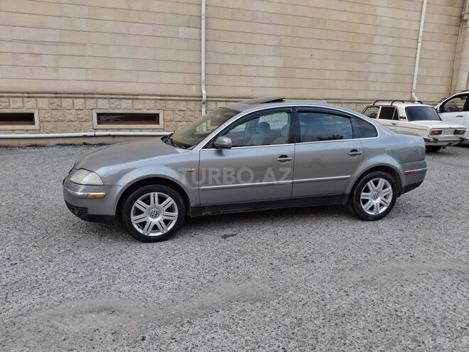 Volkswagen Passat-8