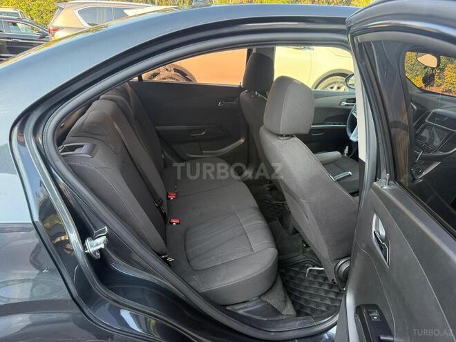 Chevrolet Aveo-6