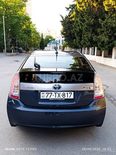 Toyota Prius-6