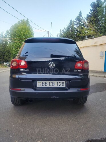 Volkswagen Tiguan-2