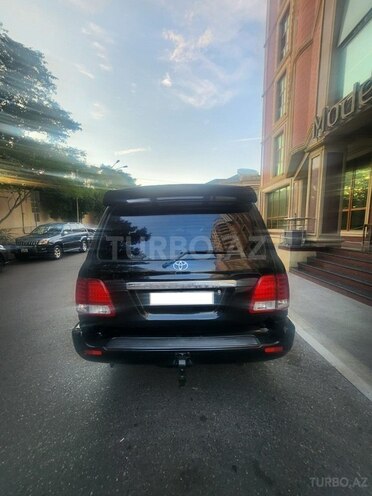 Toyota Land Cruiser-2