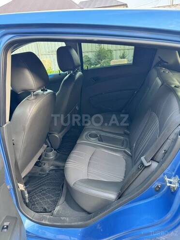 Chevrolet Spark-10