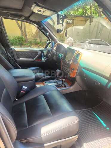 Toyota Land Cruiser-8