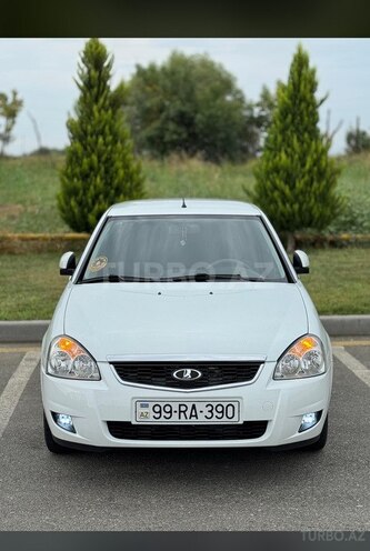 LADA (VAZ) Priora-1