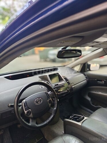 Toyota Prius-10