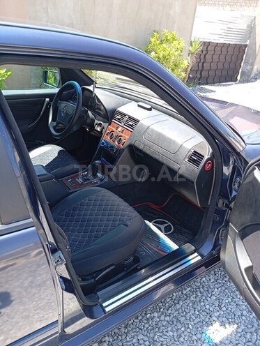 Mercedes C 180-3