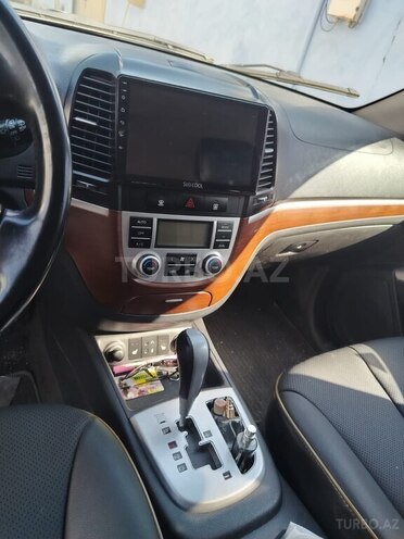 Hyundai Santa Fe-4