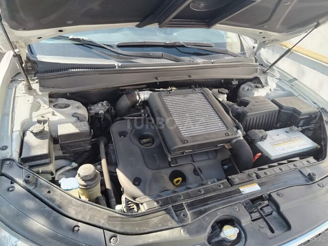 Hyundai Santa Fe-13