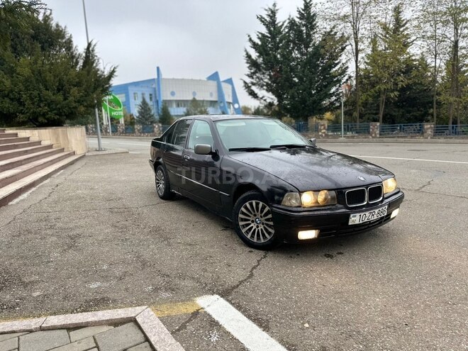 BMW 318-3