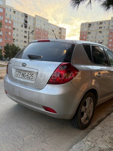 Kia Ceed-4