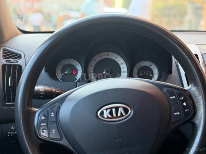 Kia Ceed-8