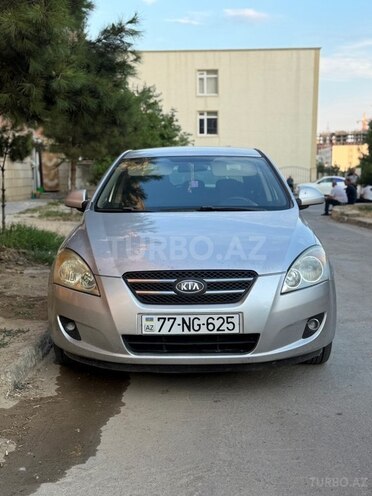 Kia Ceed-1