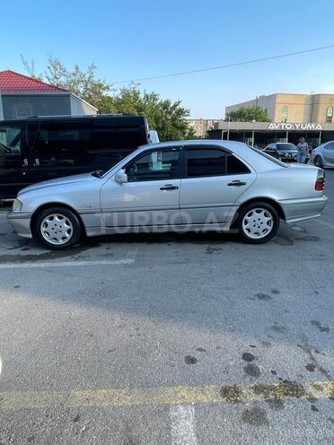 Mercedes C 180-3