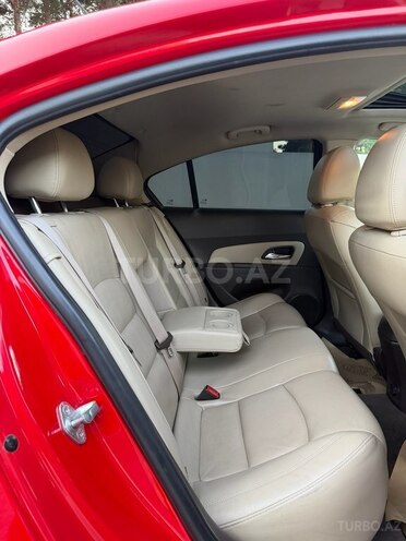Chevrolet Cruze-10