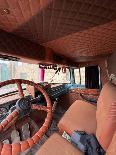 ZIL 130-3