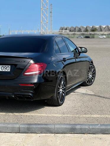 Mercedes E 220 d-7