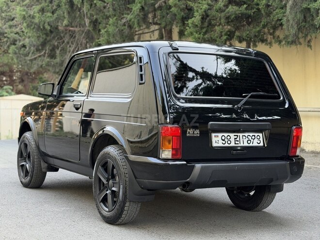 LADA (VAZ) Niva-6