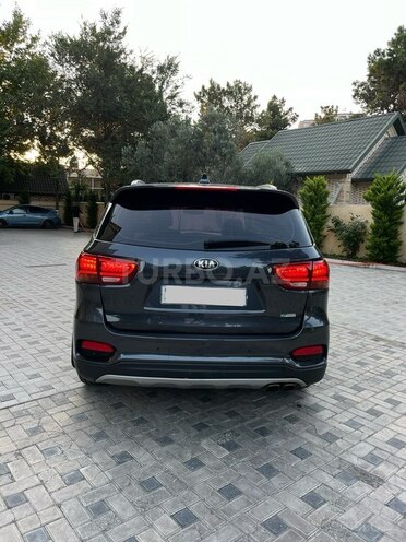 Kia Sorento-6