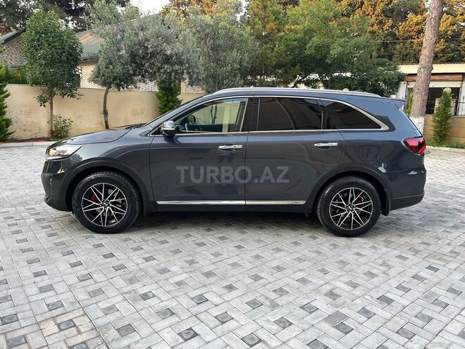Kia Sorento-8