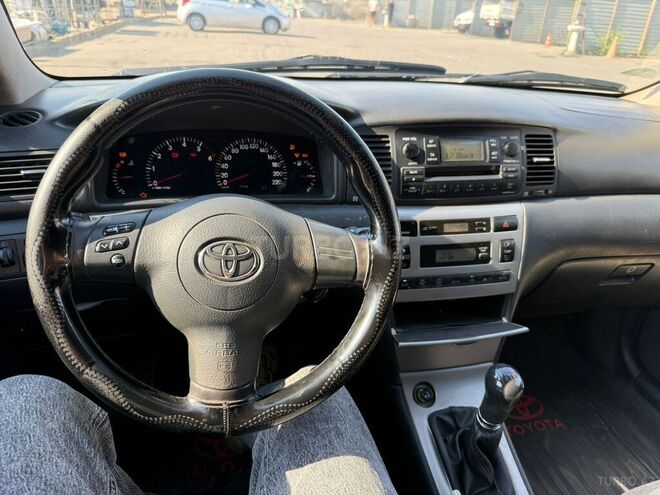 Toyota Corolla-9
