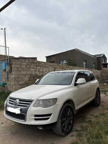 Volkswagen Touareg-2