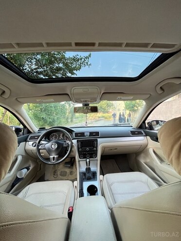 Volkswagen Passat-10