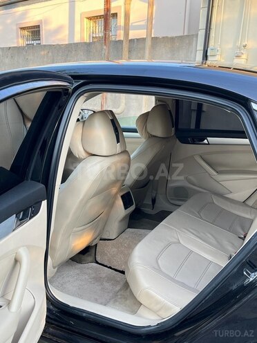 Volkswagen Passat-9