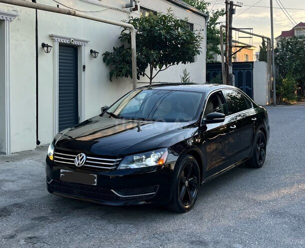 Volkswagen Passat-1